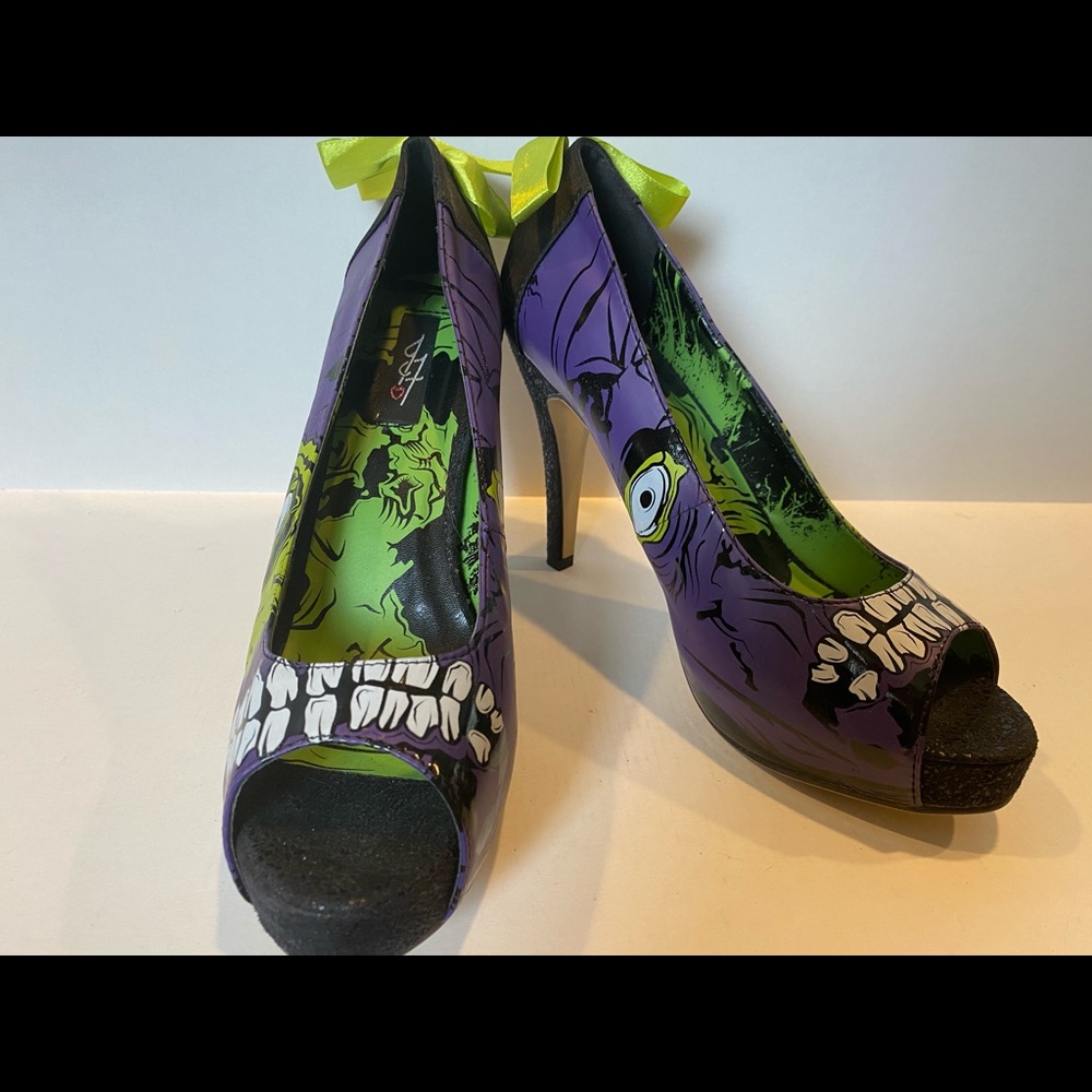 NWOT IRON FIST HEELS (fits like a size 10)